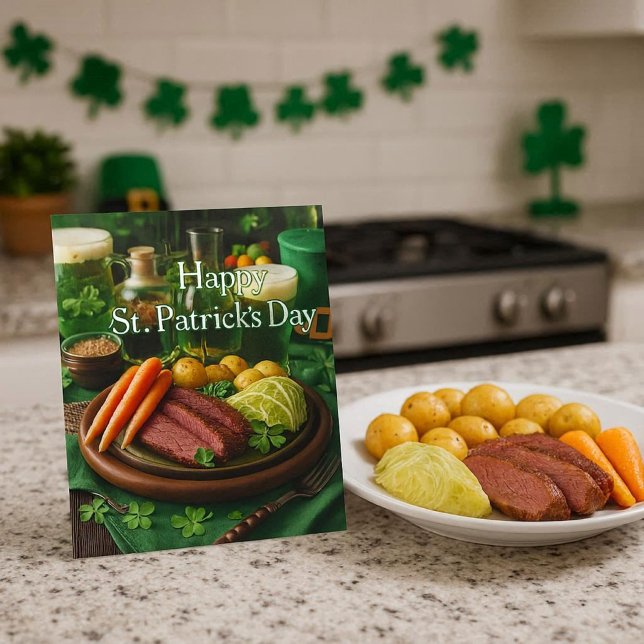Tarjeta Festiva Receta de Carne de Ternera con Repollo para el Día (St Patrick's Day recipe card with corned beef & cabbage recipe on back.  Mockup shown)
