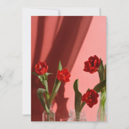 Tarjeta Festiva Red Tulips “Be My Valentine?” Minimalist Valentine