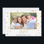 Tarjeta Festiva Relieve metalizado dorado Snowflakes Joyful Christ<br><div class="desc">Faux Relieve metalizado dorado Snowflakes Joyful Navidades - Tarjeta fotográfica de vacaciones. La imagen,  la fecha y el nombre de la familia se pueden reemplazar en la tarjeta de copos de nieve del Relieve metalizado dorado.</div>