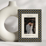Tarjeta Festiva Retro Mid Century negrita Boda floral de oro negro<br><div class="desc">Retro Mid Century negrita Boda floral de oro negro Navidad tarjeta de vacaciones</div>