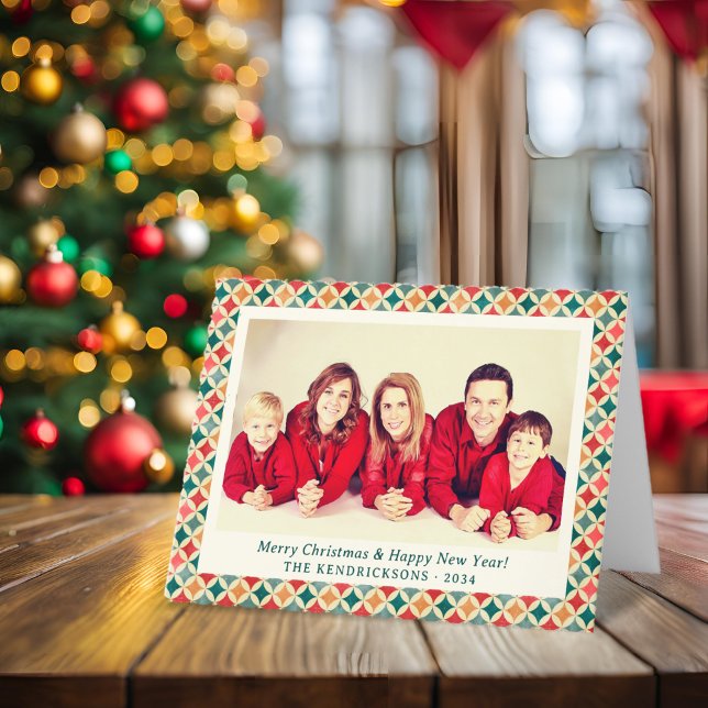 Tarjeta Festiva Retro Red/Green/Gold Fotografía de vacaciones pleg (Retro Red/Green/Gold Foldable Holiday Photo Card)