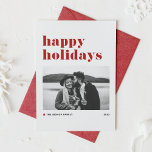 Tarjeta Festiva Retro Rojo Negrita Tipografía Foto Felices Fiestas<br><div class="desc">¡Felices Fiestas! Envíe sus deseos de vacaciones a la familia y amigos con esta moderna tarjeta de vacaciones de personalizable. Presenta una tipografía retro audaz con acento de árbol de Navidad. Personalice esta tarjeta de vacaciones con fotos agregando sus propios detalles. Esta tarjeta negra y blanca de vacaciones felices está...</div>