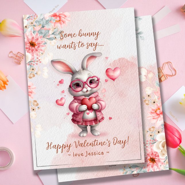 Tarjeta Festiva Romántico El día de San Valentín de Conejo y Coraz (Romantic Pink Bunny & Hearts Valentine's Day Holiday Card)