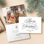 Tarjeta Festiva Romántico guión navideño foto doblado<br><div class="desc">Esta tarjeta plegada con fotos de los Navidades incluye elegantes y románticas letras de caligrafía rápida con un ramo de berry en invierno y una foto en el interior. Para una personalización más avanzada de este diseño,  haga clic en el BOTÓN HERRAMIENTA DE DISEÑO AZUL de arriba.</div>