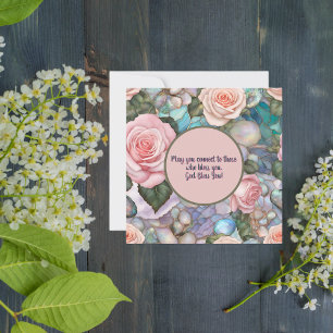 Tarjeta Festiva Rosas rosadas sobre guijarros iridiscentes Bendici