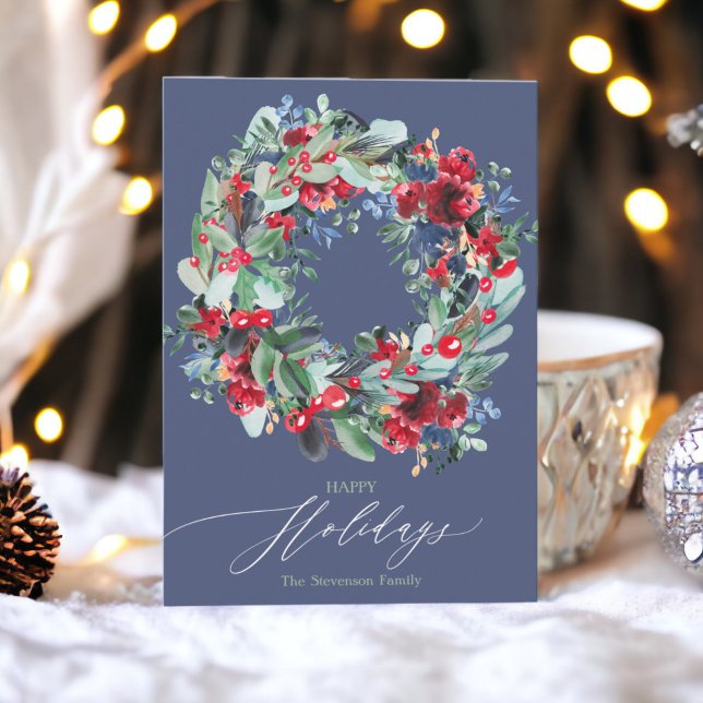 Tarjeta Festiva Rústico moda roja azul Navidades de flores rojas f (Rustic floral red chic blue Christmas wreath happy Holiday Card)