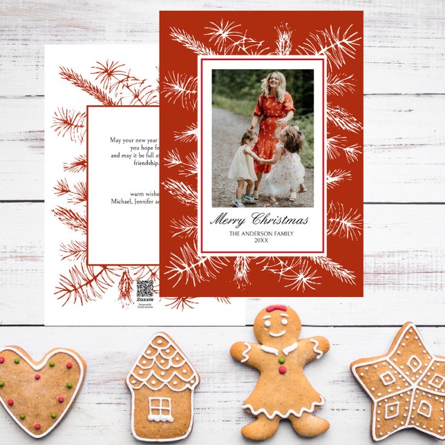 Tarjeta Festiva Rústico Pines Red Frame Elegantes Navidades De Fot (Rustic Pines Elegant Script White Red Border Photo Christmas Card)