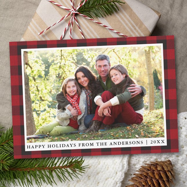Tarjeta Festiva Rústico Red Plaid Happy Holidays Family Photo (Customize text size or text style.)