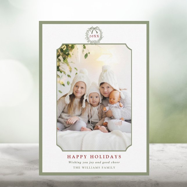 Tarjeta Festiva Sage Green & Red Minimal Happy Holidays Photo (Subido por el creador)