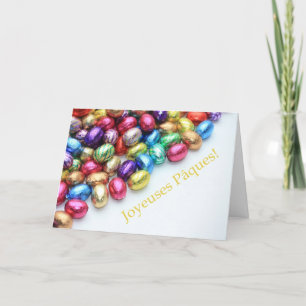 Tarjeta Festiva saludo de Pascua francés con huevos de chocolate