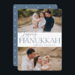 Tarjeta Festiva Saludo festivo | 2 Foto Joyous Hanukkah<br><div class="desc">Nuestro elegante y festivo diseño de tarjetas Hanukkah es la manera perfecta de mostrar dos de sus fotos familiares favoritas. El diseño incluye "Joyous Hanukkah" en la tipografía serif de pizarra azul polvorienta y escritura con letras a mano, junto con el nombre de su familia. Las tarjetas cambian a un...</div>