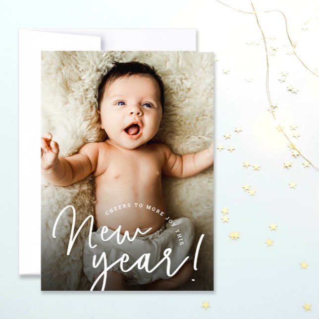 Tarjeta Festiva Saludos a un alegre nacimiento de una foto de Año  (Cheers to joy this New year baby photo birth announcement greeting card.)