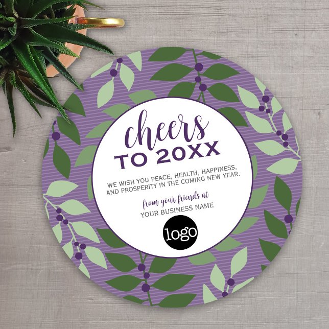Tarjeta Festiva Saludos al Año Nuevo - Morado y Verde (A modern holiday card design for any small business)