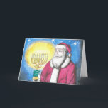 Tarjeta Festiva Santa con Menorah<br><div class="desc">Santa se guía por la luz de una Menora en esta sombría representación interreligiosa.</div>