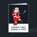 Tarjeta Festiva Santa de hockey<br><div class="desc">Fiestas de hockey "Comprobándolo dos veces".</div>