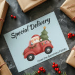 Tarjeta Festiva Santa Especial de Entrega en Camión<br><div class="desc">Este diseño puede ser personalizado en el área proporcionada cambiando la foto y/o el texto. O puede personalizarse haciendo clic en Personalizar esta plantilla y, a continuación, eligiendo la opción de hacer clic en el personalizar y eliminando o cambiando el color del fondo, agregando texto, cambiando el color o estilo...</div>