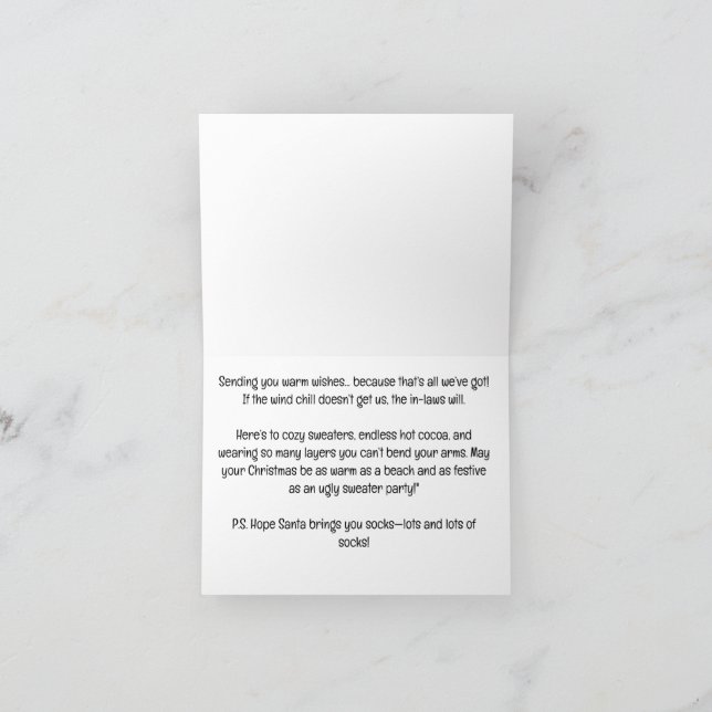 Tarjeta Festiva Santa sosteniendo caña de pescar junto a cabaña na (Interior)