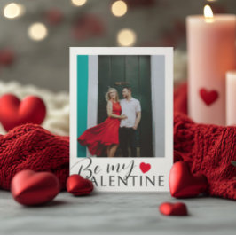 Tarjeta Festiva Sé mi San Valentín negro, blanco, corazón rojo y f