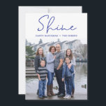 Tarjeta Festiva Shine Happy Hanukkah Blue Photo Holiday Card<br><div class="desc">Esta maravillosa tarjeta de fotos con "Shine", "Happy Hanukkah" y tu familia en azul en la parte delantera y haciendo juego con la espalda azul con las estrellas blancas de David es perfecta para cualquier familia. A todos les encantará conseguir una nueva foto. Para hacer de esta tarjeta su propia,...</div>