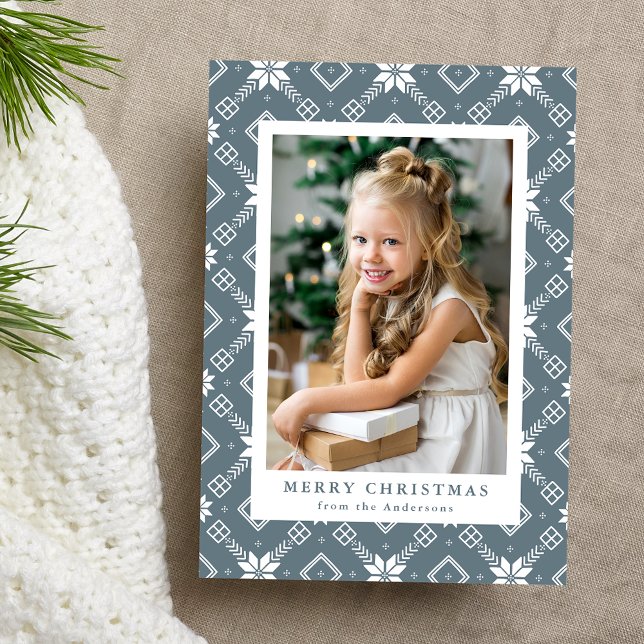Tarjeta Festiva Slate Blue Nordic Snowflake Pattern Photo (Subido por el creador)