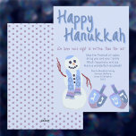 Tarjeta Festiva Snowman Dreidels Blue Cute celebra Hanukkah<br><div class="desc">Estas tarjetas de Happy Hanukkah personalizadas están listas para tu personalizar y envío a amigos y familiares. El lindo muñeco de nieve judío con sus sueños a juego en blues blues blues y morado parado frente y centro junto con HAPPY HANUKKAH en la parte superior en una tipografía escrita a...</div>