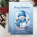 Tarjeta Festiva Snowworld Blue White Merry Christmas<br><div class="desc">"Feliz Navidad" Navidades de personalizable saludando a una carta con un lindo muñeco de nieve dentro de un globo de nieve invernal en un suave fondo azul. Personalice el nombre de su familia y cualquier otro texto que elija.</div>