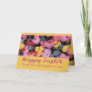 Tarjeta Festiva Son y esposas felices tulipanes de Pascua