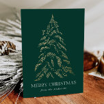 Tarjeta Festiva Sparkling Winter Pine Merry Christmas Non-Photo<br><div class="desc">Carta de vacaciones moderna y elegante con un nevado pino de Relieve metalizado dorado con un fondo verde (o color de su elección). "Feliz Navidad" se muestra en una fuente serif moderna y blanca con tu nombre o texto personalizado debajo. La tarjeta de vacaciones no fotográfica se revierte para mostrar...</div>