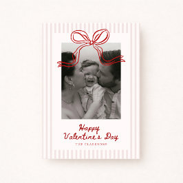 Tarjeta Festiva Striped Red Bow Valentine’s Day Photo Card
