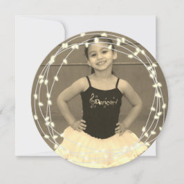 Tarjeta Festiva Su foto con los filamentos de las luces blancas