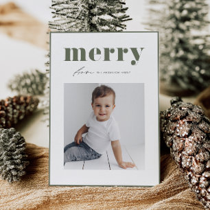 Tarjeta Festiva Taupe Green Bold Merry Typography Navidades de fot