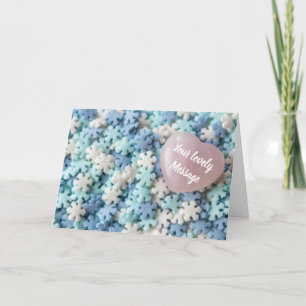 Tarjeta Festiva Te amo con corazones adorables y copos de nieve.