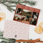 Tarjeta Festiva Terracotta Red Boho Polka Dot Navidades Cinco Foto<br><div class="desc">Esta tarjeta de vacaciones de terracota rojo boho polka dot Navidad cinco fotos es perfecta para su moderno saludo de vacaciones de bohemia inspirado en una casa de campo. El clásico estilo rústico, aunque delicado, le confiere un aspecto muy original, conservándolo en lo lindo y sencillo. Los puntos de polka...</div>