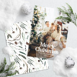 Tarjeta Festiva Tipografía botánica de acuarela moderna y elegante<br><div class="desc">Moderna sangría completa foto elegante color de agua rústico secado de color botánico floral silenciado Navidades vacaciones tarjeta. Verde sabio,  verde cazador,  negro,  blanco y marrón moderno en el colorido de moda.</div>