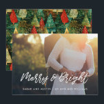 Tarjeta Festiva Típografia Moderna de Foto Alegre y Brillante<br><div class="desc">¡Alegre y Brillante! Una tipografía moderna y elegante para esta colección de tarjetas de fotos navideñas personalizables.</div>