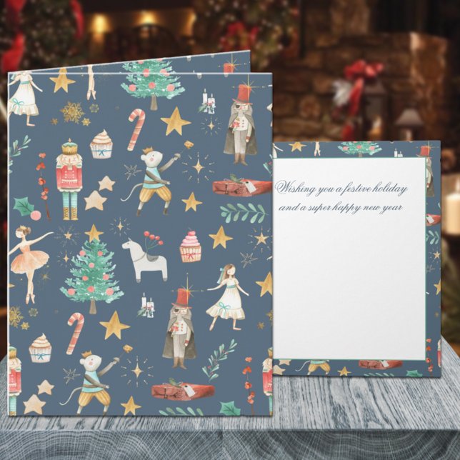 Tarjeta Festiva Todo Navidades de desnudos azul oscuro (Everything Nutcracker Christmas Dusk Blue Holiday Wraparound Graphics Folded Card)