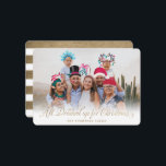 Tarjeta Festiva Todos Vestidos Navidades Navidades festivos disfra<br><div class="desc">Es el momento de la temporada de vestirse todos para Navidades. Ahora puedes vestir tus fotos especiales de tu familia, hijos o mascotas con nuestros gráficos superpuestos de fotos. Entre los overos se incluyen un gorra rojo de Santa Claus, corderos de renos con luces, un gorra de snowman, un gorra...</div>