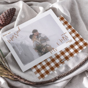 Tarjeta Festiva Trendy Plaid Merry y casada Sr. & Mrs. Photo