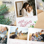 Tarjeta Festiva Tríptica Año en revisión multi foto rojo Feliz Navidad<br><div class="desc">Follaje de bayas de verde holly moderno de escritura merry navidad rojo cepillado año de la familia en revisión 9 galería de fotos tripliego tarjeta de vacaciones con tu texto personalizado personalizado.</div>