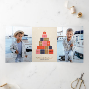 Tarjeta Festiva Tríptica Árbol de Navidad Pila de Regalos