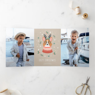 Tarjeta Festiva Tríptica Corgi Navideño Acogedor