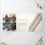 Tarjeta Festiva Tríptica Green Vintage Merry Christmas Multiphoto<br><div class="desc">Año Vintage verde,  dos fotos,  patrón diamantífera,  triple tarjeta de navidad familiar alegre navidad.</div>