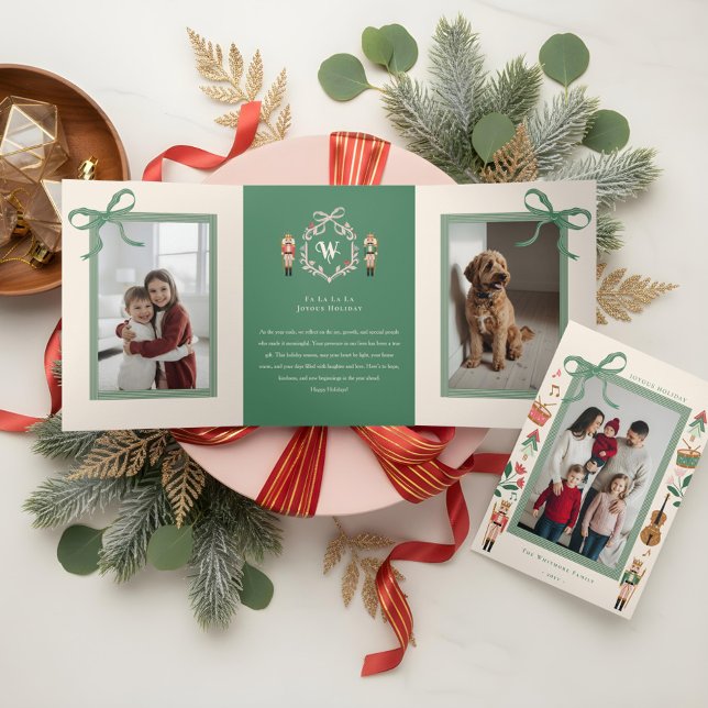 Tarjeta Festiva Tríptica Modernos Navidades de desnucleadores doblan el mar (Modern Nutcracker Christmas Bow Ribbon Photo Frame Tri-Fold Holiday Card)
