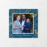 Tarjeta Festiva Tríptica Navidades de fotografía de Gold Winter Greenery Da<br><div class="desc">Esta hermosa tarjeta de Navidades fotográficos triple ofrece 4 fotos cuadradas y un borde botánico dorado y rojo oscuro. Personalice su mensaje personal o utilice el que se muestra.</div>