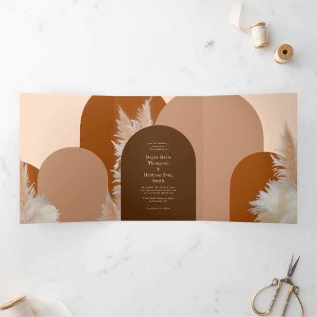 Tarjeta Festiva Tríptica Pampass hierba y Arches Boda Diseño oscuro (Interior)