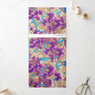 Tarjeta Festiva Tríptica Patrón floral vibrante con color púrpura y azul de