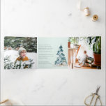 Tarjeta Festiva Tríptica Peace Snow Pine Christmas Tree Regalos 3 Fotos<br><div class="desc">Si necesitas más personalización,  por favor,  no dudes en enviarme un mensaje a yellowfebstudio@gmail.com.</div>