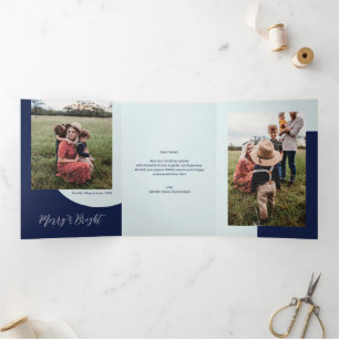Tarjeta Festiva Tríptica Plata y azul Foto de Navidades de Merry y Bright