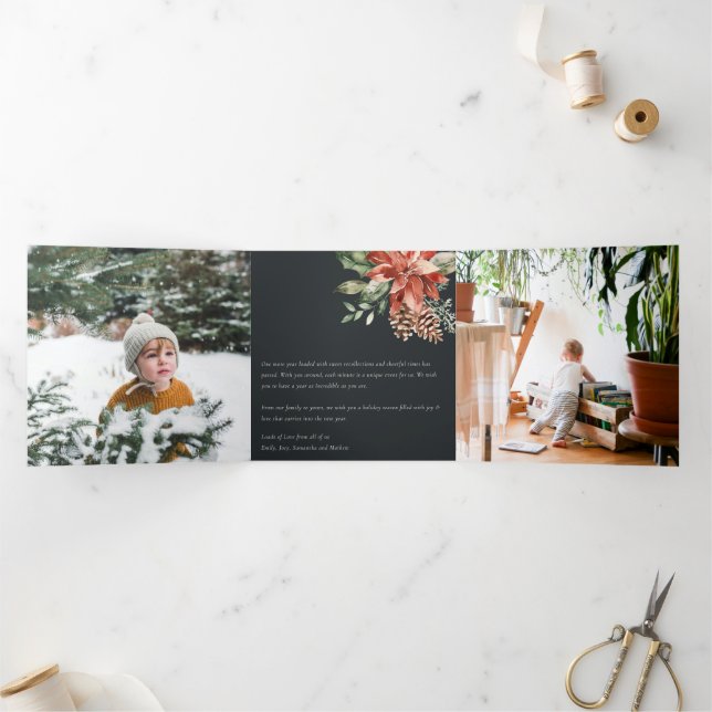 Tarjeta Festiva Tríptica Poinsettia de Navidad Paz Negro Pino 3 Foto (Interior)