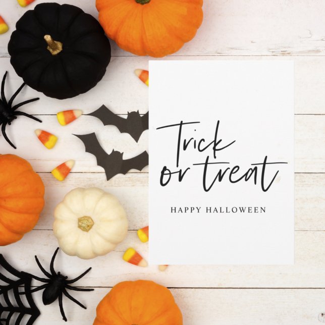Tarjeta Festiva Truco Y Tratamiento Mínimo Modernos | Feliz Hallow (Subido por el creador)